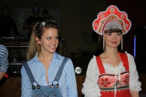 Приятные или не очень эмоции вызвала у вас девушка в голубом?