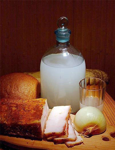 Самогон и закусон